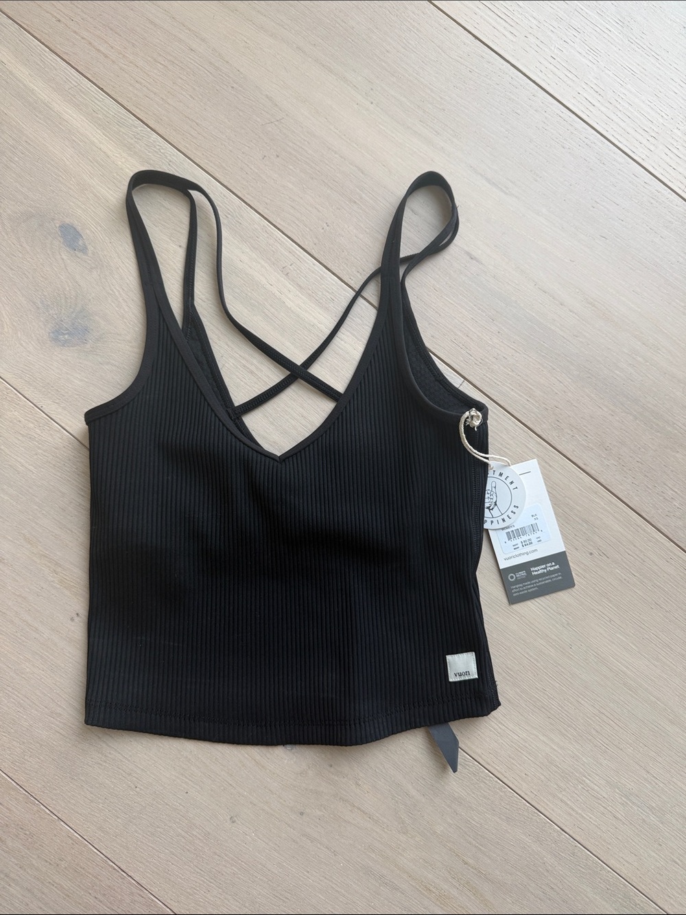 NWT XS Vuori Ribbed Black Crop Tank with Crisscross Straps